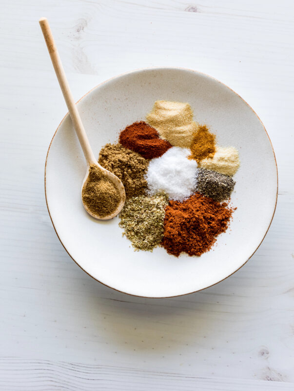 Basic all purpose homemade Dry rub for roast or bbq.