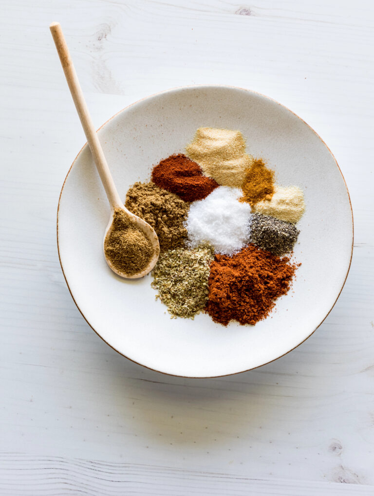 Basic all purpose homemade Dry rub for roast or bbq.