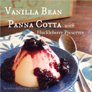 Vanilla Bean Panna Cotta | livinlovinfarmin.com