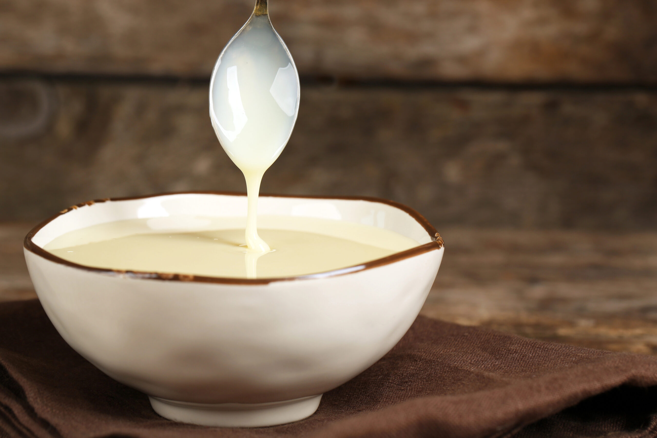 homemade sweetened condensed milk